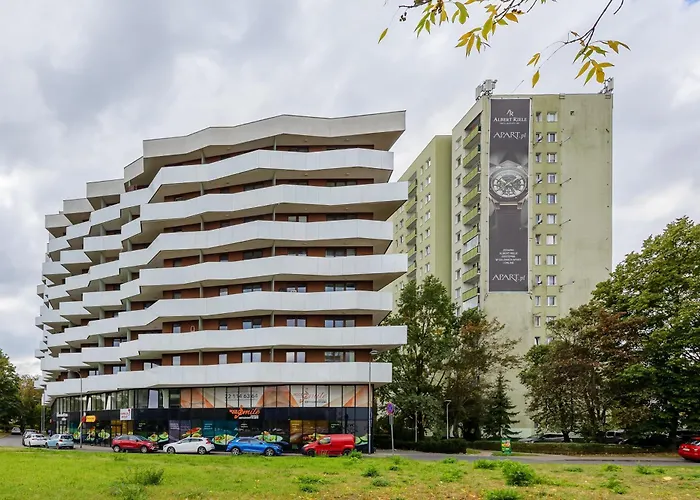 Spacious With Parking Next To Metro By Renters